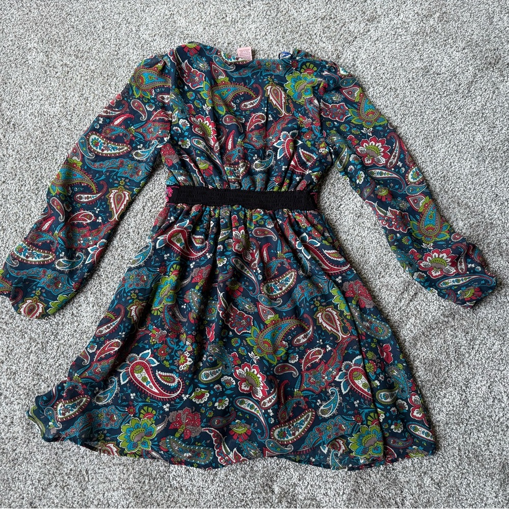 Flying Tomato Green and V-Neck Sundress with Bishop Sleeves‎ - Picture 5 of 5